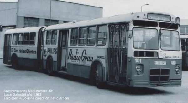 Pegaso 6035-A nº 3055 reconstituant la ligne 8 de Sabadell
