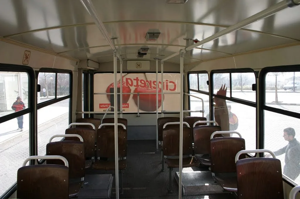 Interior del Pegaso 5081/1 Cirereta