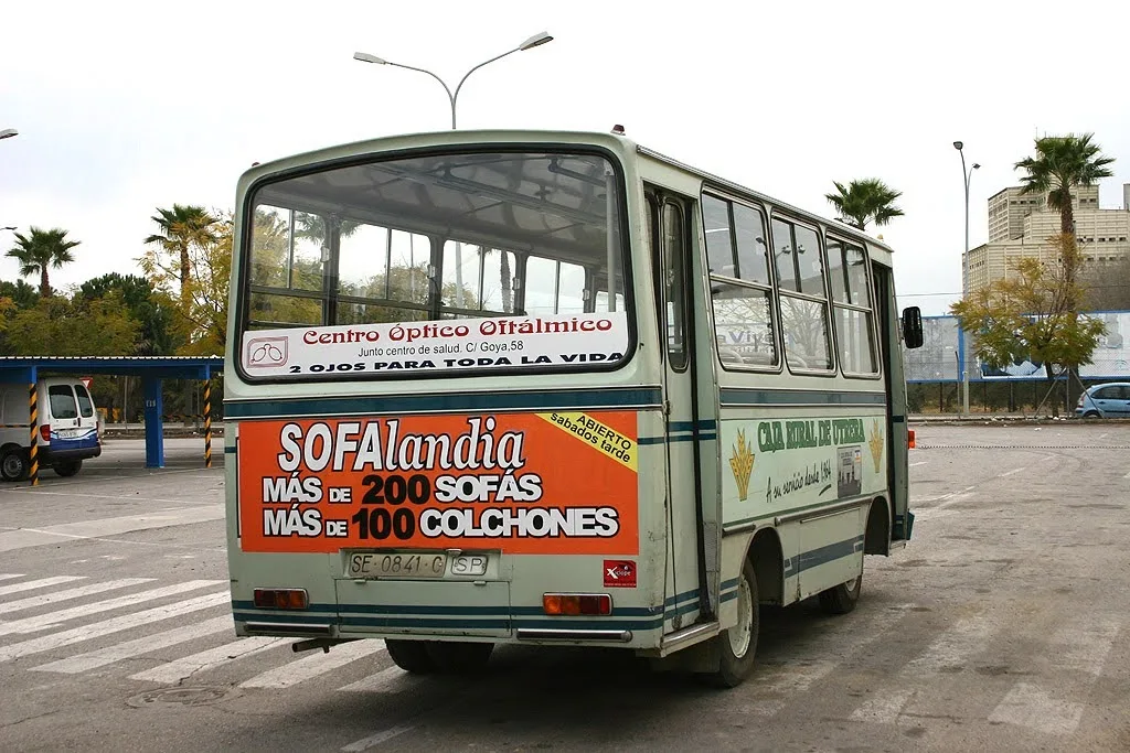 Arrière du véhicule.